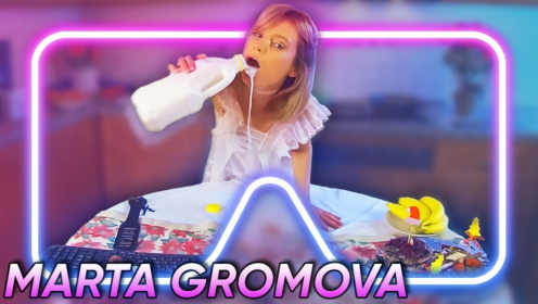 Marta Gromova's Steamy Kitchen Seduction in 4K