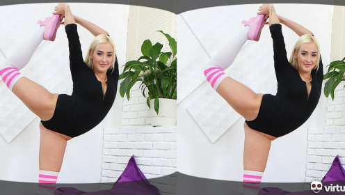 Daisy Lee in Flexi Aerobic VR Sex Thrill