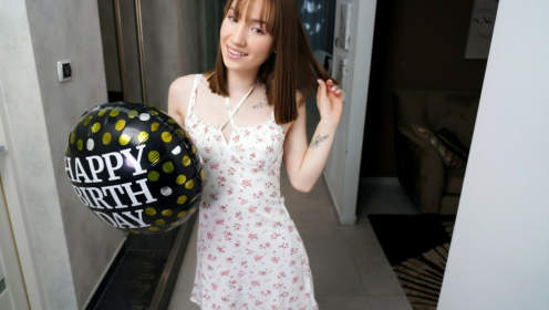 Kate Quinn's Steamy Birthday Bash VR