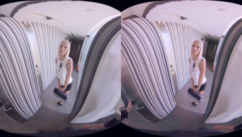 Lynna Nilsson in Doorstep Seduction VR