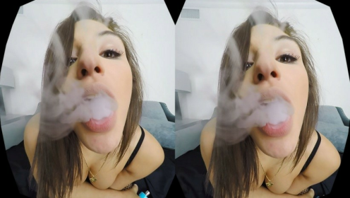 Abella Danger GFE: Smoking Hot VR Seduction
