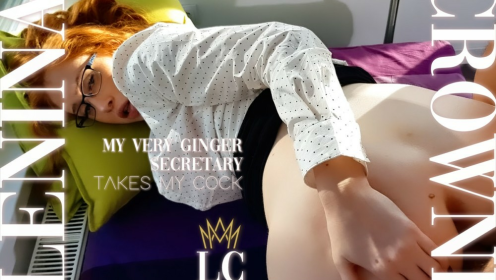 Lenina Crowne: Ginger Secretary Seduction VR