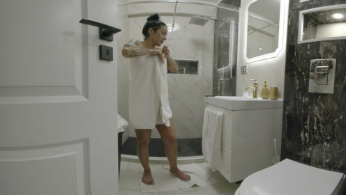 Mistress Kennya BDSM Shower Fantasy Peek