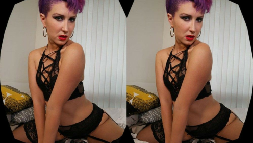 Lily McCoy in Intense VR Pussy Play