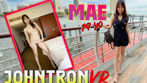 Petite Thai Mae Turns Wild on First Date VR